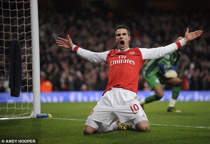 Van Persie reveals thoughts of potential Arsenal return after leaving for 12 yrs