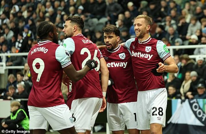 Newcastle 0-2 West Ham: Eddie Howe’s side fumble to give Julen Lopetegui the win he so badly needed