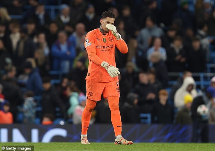 Ederson causes CHAOS after charging out of box & leaving open goal for equaliser