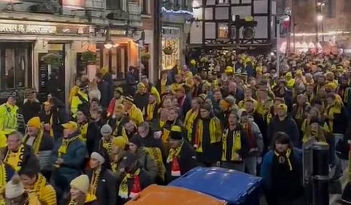 Manchester turns YELLOW as a sea of Bodo/Glimt fans arrive