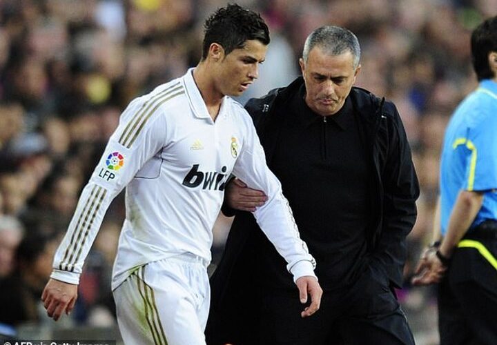 Mourinho ‘phones Ronaldo over reunion’… with the star’s deal set to end