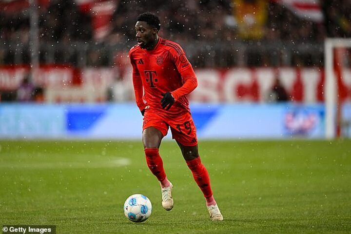 Bayern Munich star Alphonso Davies ‘is caught drink-driving by police’