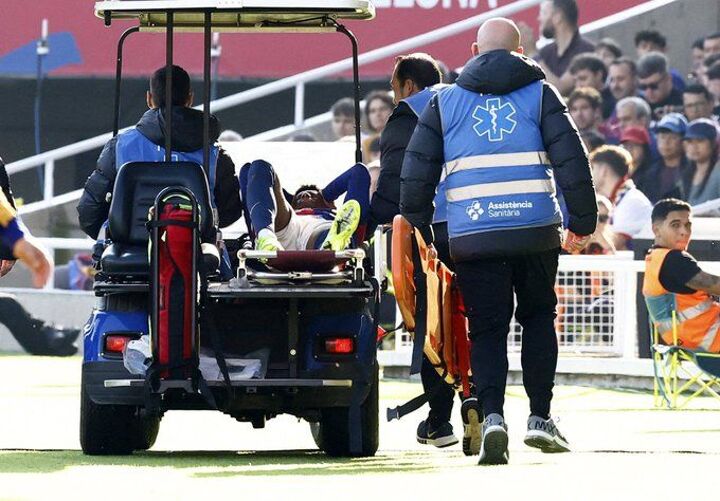 Injury update: Barcelona star stretchered off after coughing up blood on pitch