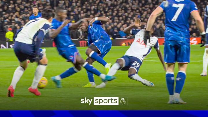 Ref Watch: Dermot Gallagher assesses EPL incidents in Tottenham vs Chelsea…