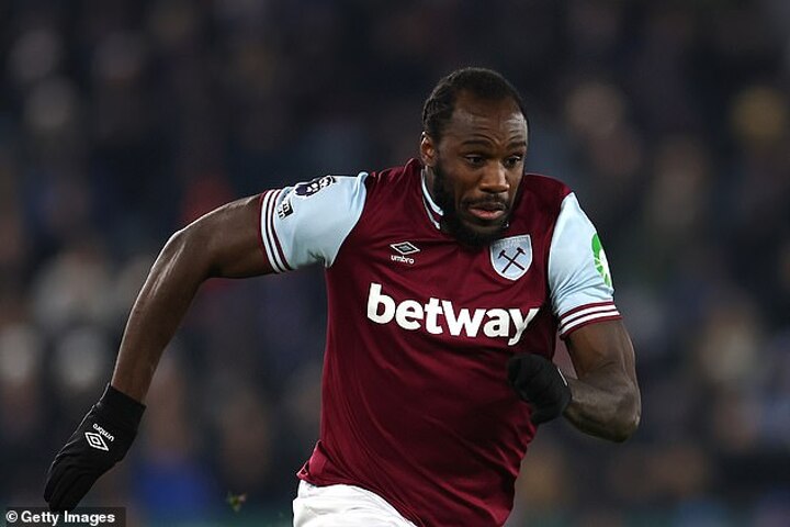 Michail Antonio, 34, could be forced to RETIRE from football’ after horror crash