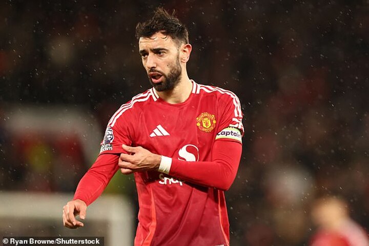 Bruno Fernandes insists Man United have to focus on their own problems rather than Man City’s struggles ahead of derby