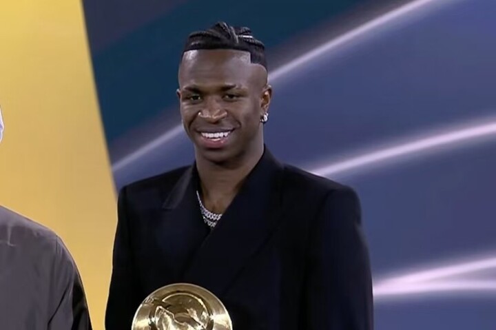 Vinicius Jr. wins globe soccer award 2024