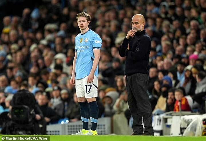 Neville claims ‘something is DEFINITELY going on’ in Man City’s dressing room