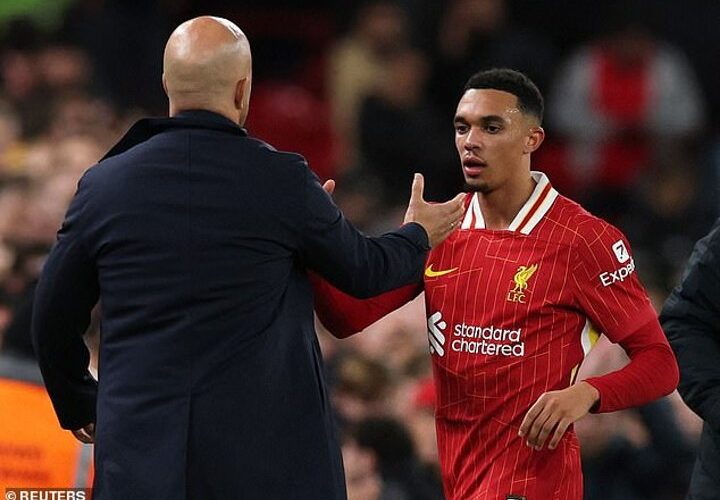 Alexander-Arnold shares his thoughts on Slot amid Reds contract negotiations