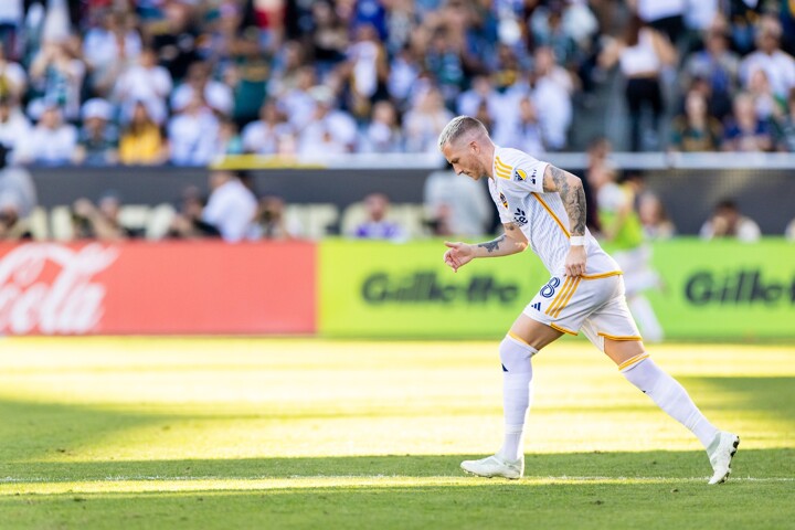 LA Galaxy 2-1 New York RB: Galaxy win MLS Cup but miss the FIFA Club World Cup