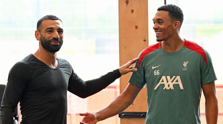 Alexis Mac Allister drops huge hint on Mo Salah and Trent Alexander-Arnold futures