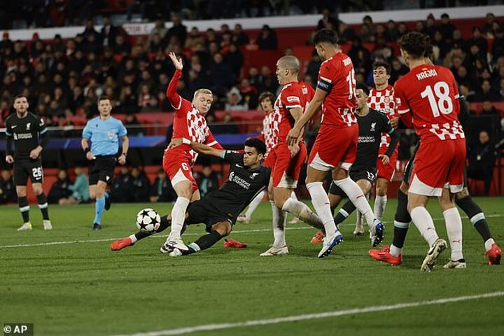 Liverpool fortunate to be awarded winning penalty against Girona, Ferdinand says