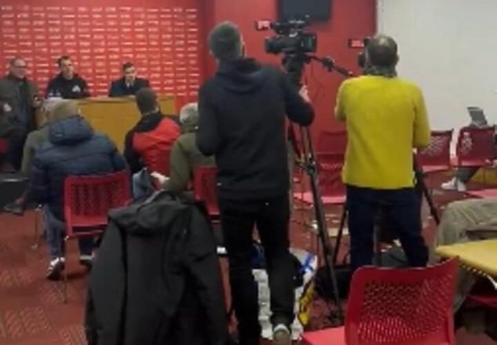 Chaotic moment Sunderland ceiling COLLAPSES during press conference