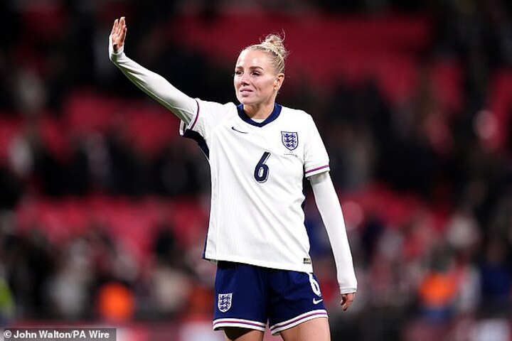 Lionesses star Alex Greenwood’s Euro hopes fade as City confirm her knee surgery