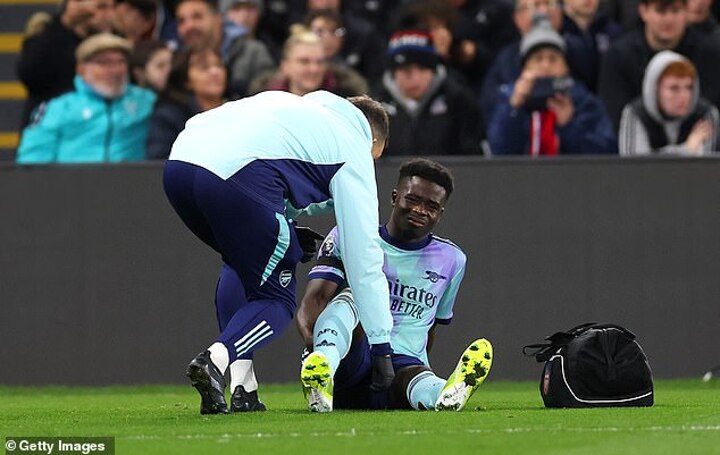 Saka leaves Selhurst Park on crutches after Arsenal’s win over Crystal Palace