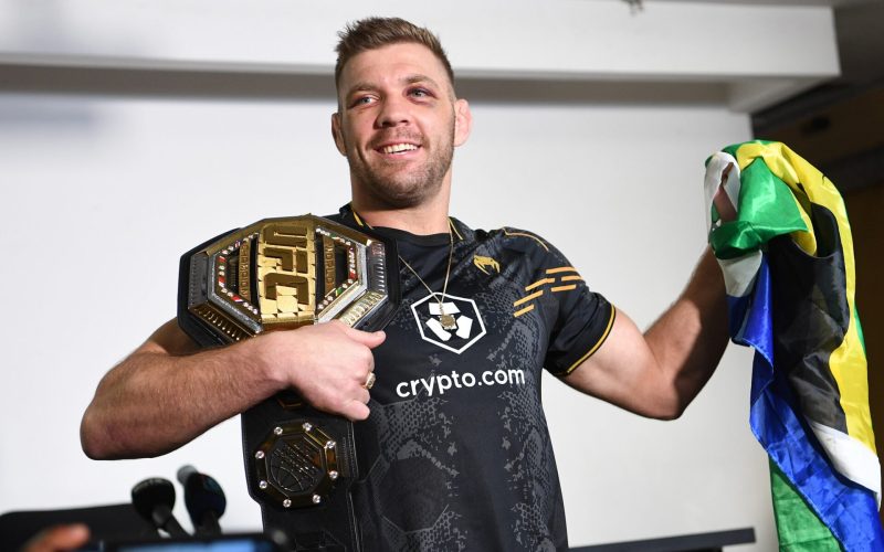 ‘He fights so weird’… Dricus Du Plessis puzzles fellow UFC champion who is unsure what middleweight king is good at