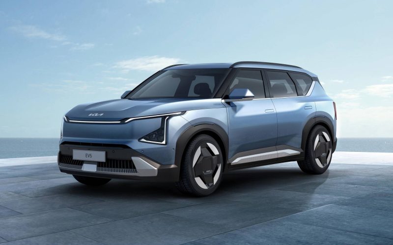 Kia EV5: luxury and innovation in a mid-size electric SUV