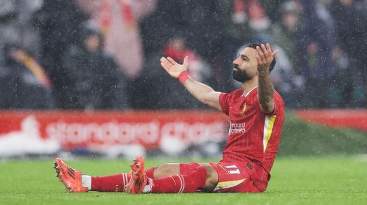 Liverpool sent blunt Mohamed Salah contract warning – ‘It’s not sustainable’