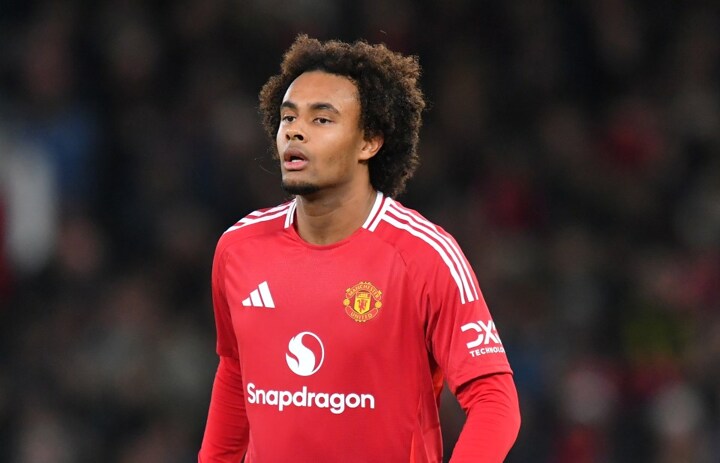 Juventus ‘offer Man Utd DV9 as part of sensational swap transfer for Zirkzee’