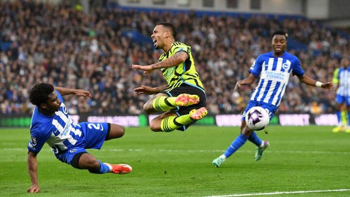 Match Officials Mic’d Up: VAR took seven seconds to agree on Brighton’s controversial penalty decision vs Arsenal