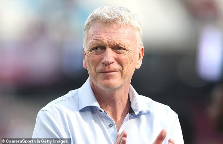 Moyes to meet with Everton officials as he nears an emotional return to the club