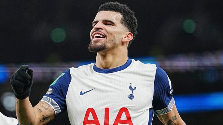 Dominic Solanke suffers knee injury as Tottenham’s injury crisis worsens