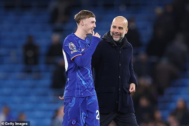 Neville SLAMS Palmer for his chat with Guardiola after City defeat Chelsea