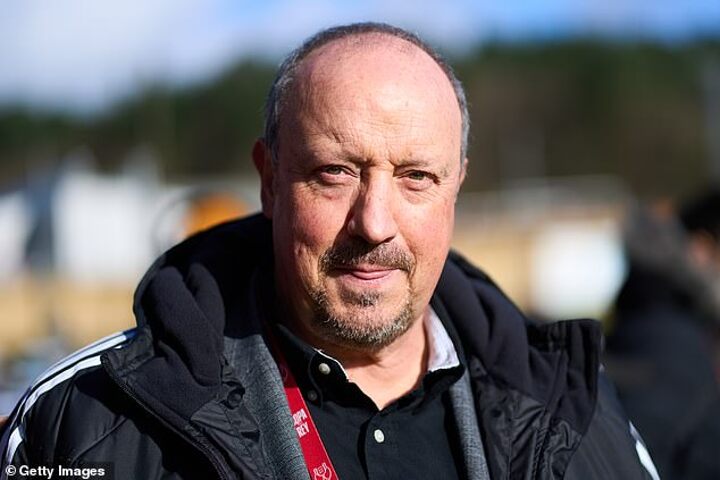 Former Liverpool boss Rafael Benitez in contention for top job at Botafogo