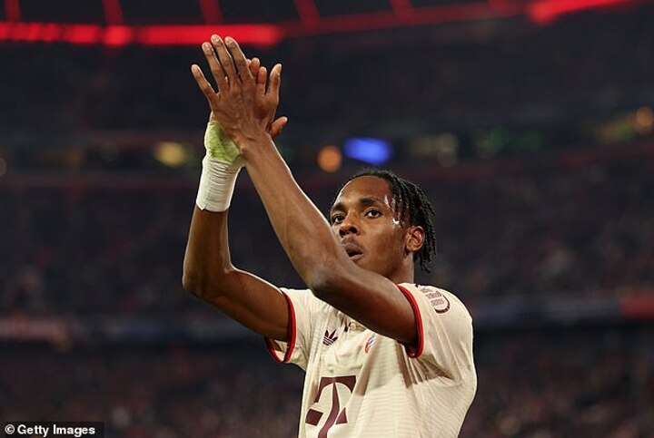 Bayern wantaway Tel appears to wave farewell to fans after surprise UCL start