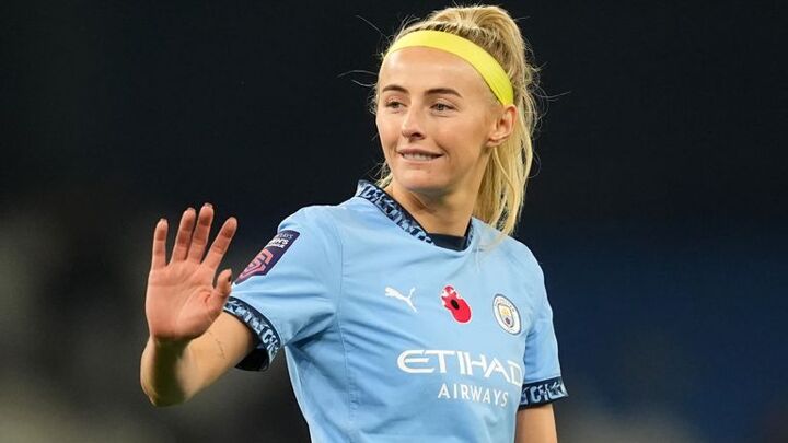 Chloe Kelly: Man City forward turns down Brighton amid Man United interest