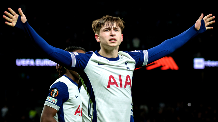 Postecoglou says Elfsborg win ‘made in Tottenham’ as Moore breaks Greaves’ record