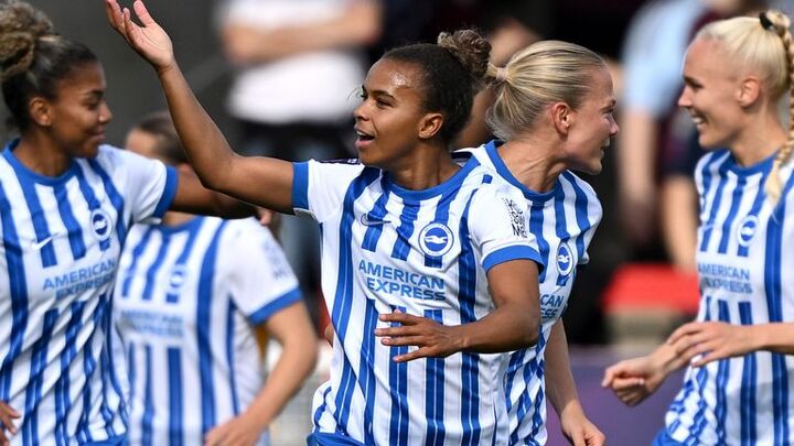 Ella Toone and Vivianne Miedema return for Manchester derby and Chelsea Women must hit the ground running as the WSL returns