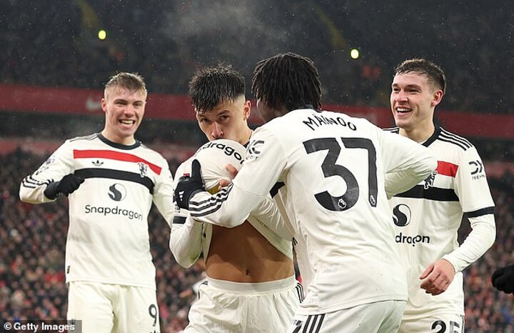 Jamie Carragher explains why Man United’s thrilling draw with Liverpool was a ‘win’ for new boss Ruben Amorim