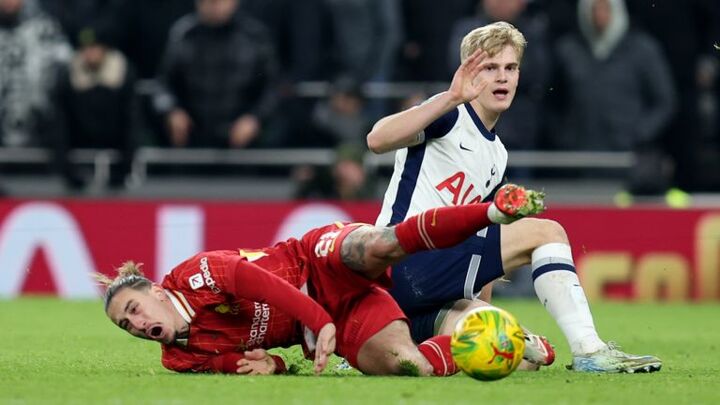 Liverpool’s Arne Slot and Virgil van Dijk frustrated after Tottenham’s Lucas Bergvall escapes red before scoring winner