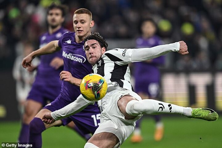 Chelsea ‘consider move for £62m Vlahovic as possible Nkunku replacement’