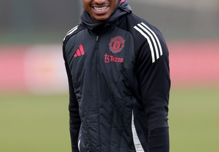 Rashford smiles first time in training since admitting he wants to leave Man Utd