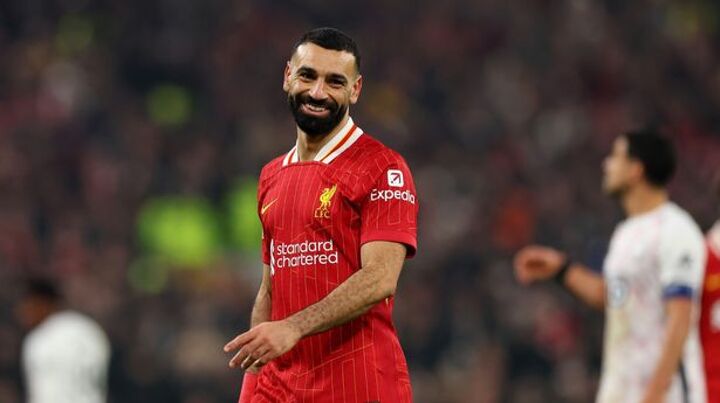 Liverpool transfer news: PSG want Mohamed Salah as Reds star makes exit decision