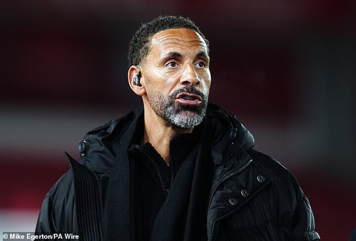 Ferdinand sends two-word message to Rashford and Garnacho amid transfer limbo