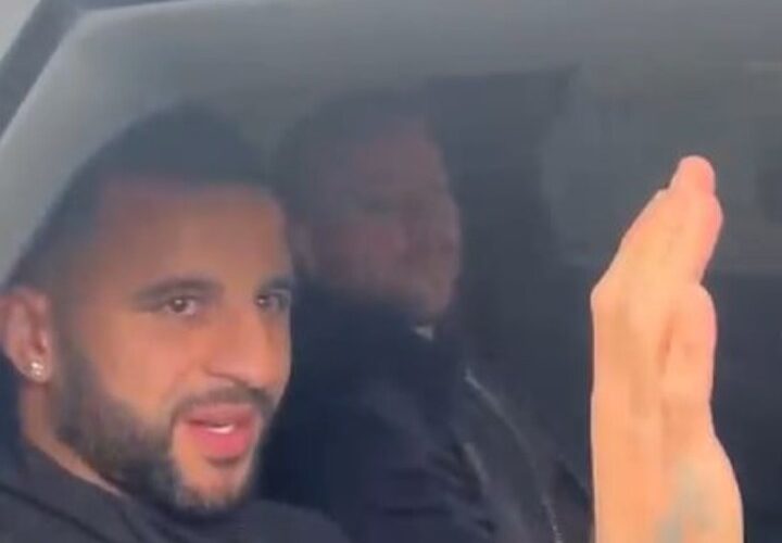 Kyle Walker lands in Italy to complete AC Milan loan