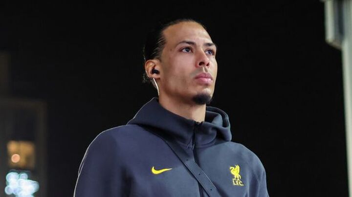 Liverpool told how ‘surprising’ Premier League star can replace Virgil van Dijk