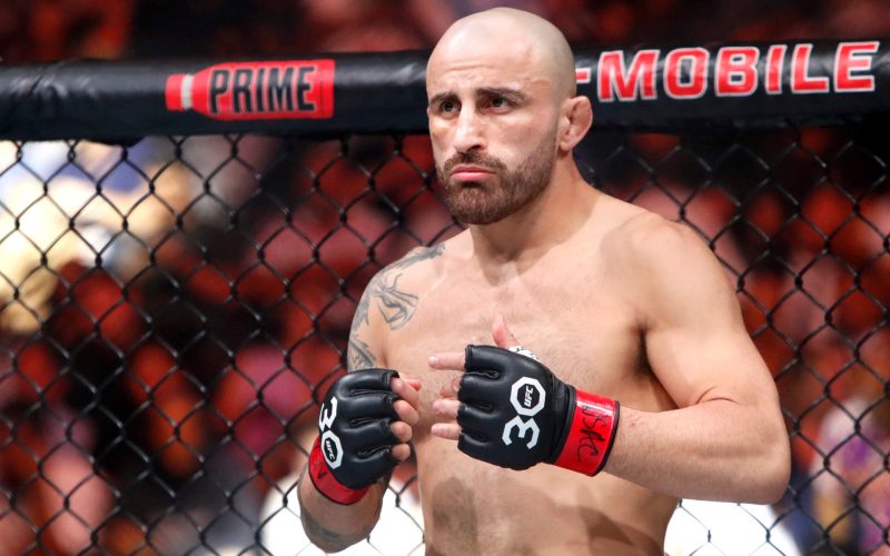 Alexander Volkanovski called out by MMA’s hottest free agent in cryptic one-word tweet