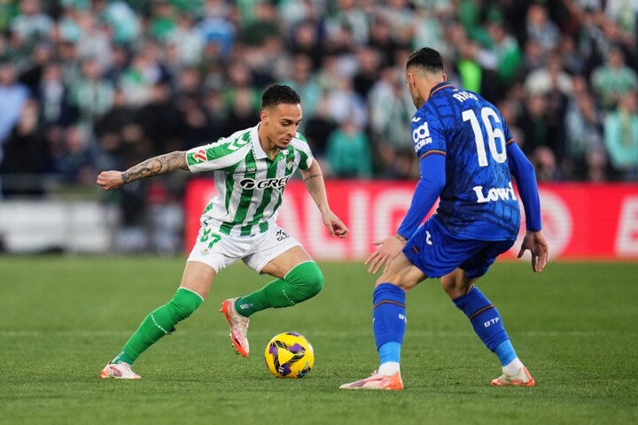 Man Utd flop Antony gets straight red card for moment of madness in Real Betis clash… after sublime first half assist