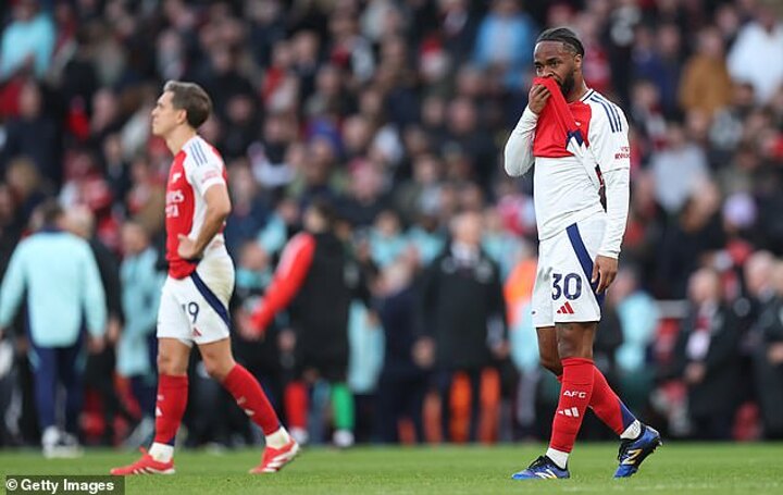 Arsenal fans fear they will have to give title rivals LIV a guard of honour