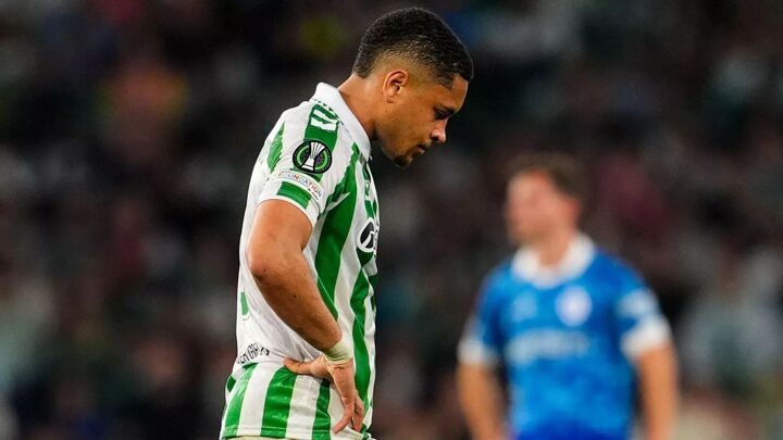 Barcelona turn to FIFA and UEFA to rescue Vitor Roque deal with Palmeiras