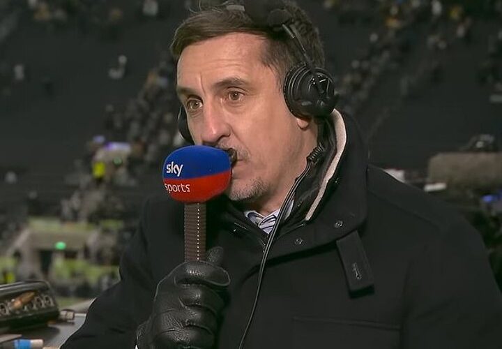 Neville makes prediction on race for UCL qualification