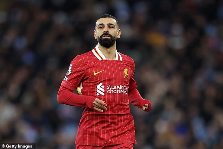 Liverpool legend casts fresh doubt over Mo Salah’s future – after being ‘CONVINCED’ he would stay just weeks ago