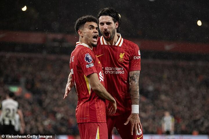 Slot insists Liverpool will ‘forget about the EPL’ and focus on PSG