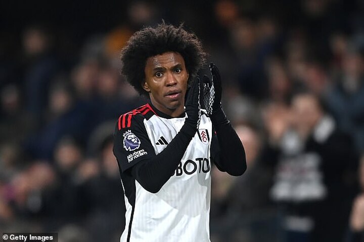 Fulham are interested in re-signing Willian