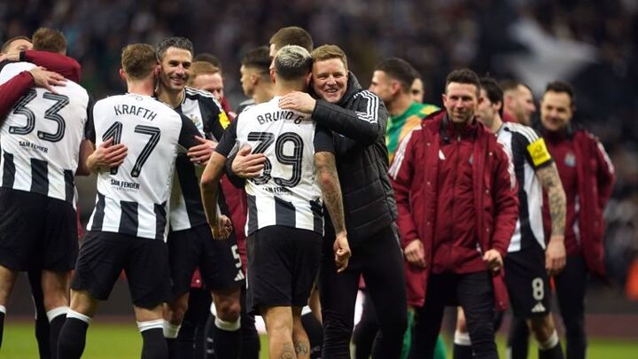 Newcastle: Eddie Howe has big Carabao Cup final problem, says Paul Merson