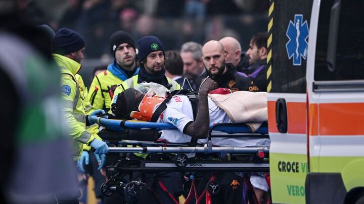 Moise Kean taken to hospital after collapsing while playing for Fiorentina